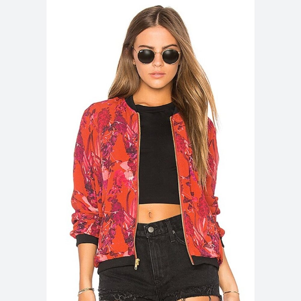 BEACH RIOT Babe Bomber in Red